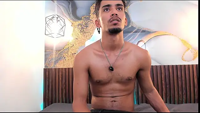DrakeFoxxのライブXXXチャット