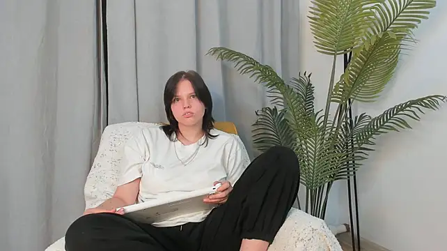Chat XXX en directo de KaleyDekay