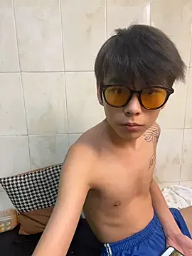 DDD_17 即時 XXX 聊天