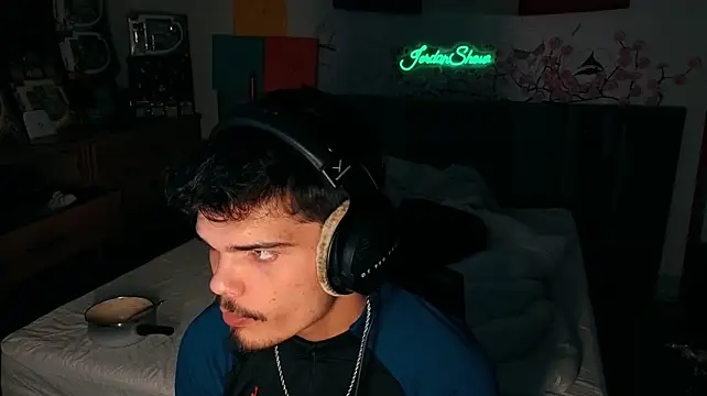 צ'אט XXX בשידור חי של JordanShow