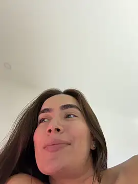 Evacrox Adlı Modelin Canlı XXX Sohbeti