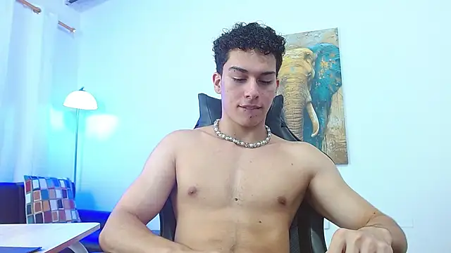 Show modela ryan_cum18 na web-kameri