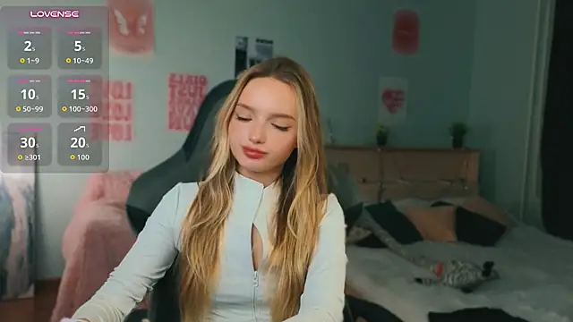 evamoonis Adlı Modelin Canlı XXX Sohbeti