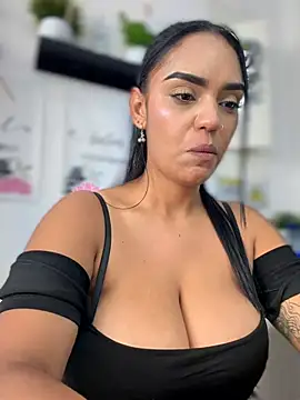 Sara-77 Webcamshow