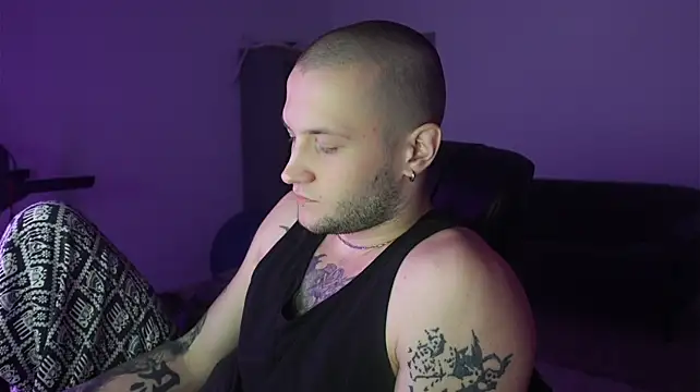 Igor_Wilde élő XXX-chatje