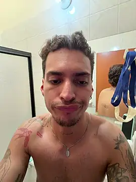 Chat XXX ao vivo de KAIRUIZ