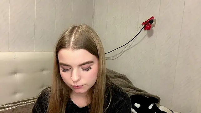 LiviaSmelser live XXX chat