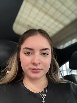 XXX chat uživo modela imlindapink