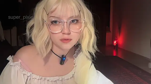 super_pixie 现场XXX聊天