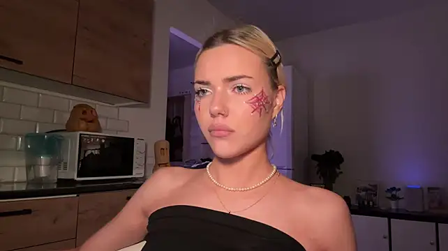 Chat XXX en directo de ChristelDuncombe