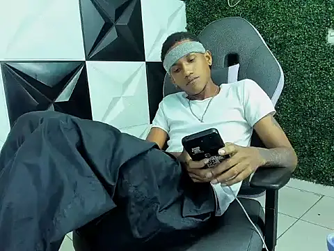 Онлайн чат XXX ManSant