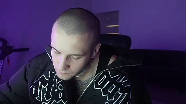 Онлайн чат XXX Igor_Wilde