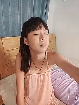 qingqing258 Adlı Modelin Canlı XXX Sohbeti