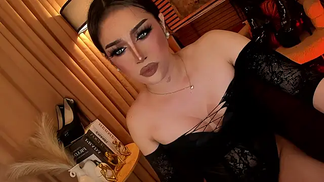 LolaDiva69 Adlı Modelin Canlı XXX Sohbeti