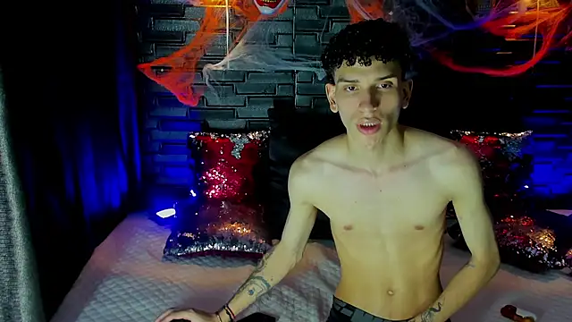 DAMIAN_22 élő XXX-chatje