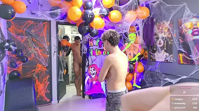 צ'אט XXX בשידור חי של Masters_sexx