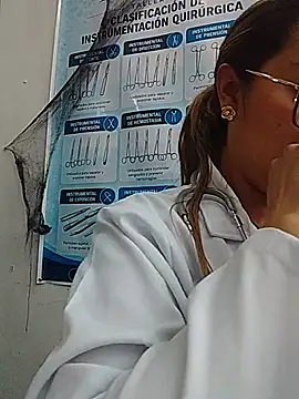 Dr-Kathy_23's Live XXX Chat