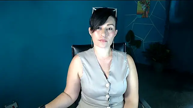 Sunny-Gaby Live XXX-chat