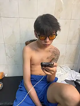 DDD_17 XXX чат на живо