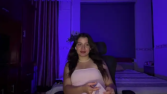 KayleneLoukanis live XXX chat