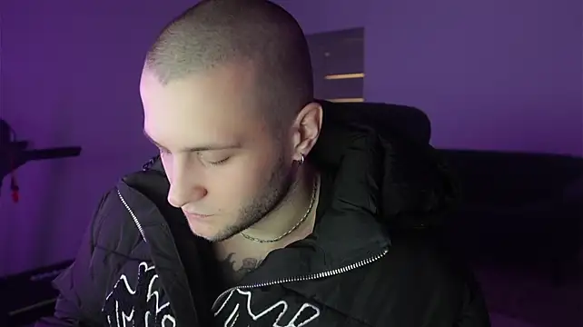 Igor_Wilde élő XXX-chatje