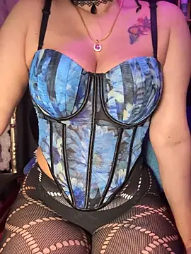 Alana_Queen_X Adlı Modelin Canlı XXX Sohbeti