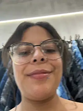 MiaCollinssx's Live XXX Chat
