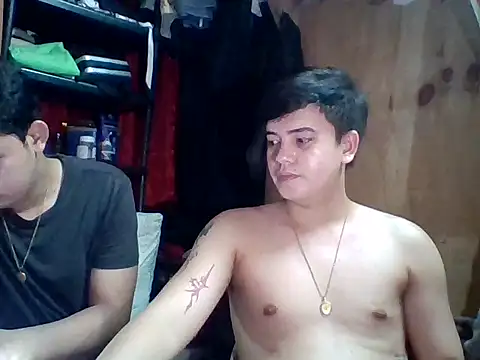 YourCutieBoy_Bigcum14 Chat XXX in diretta