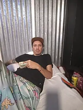 צ'אט XXX בשידור חי של TuzdayG