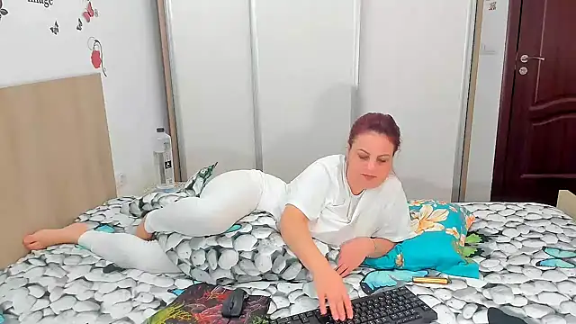 Adelamilfsex Chat XXX in diretta