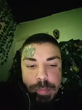 ThePharaohAnubis Adlı Modelin Canlı XXX Sohbeti