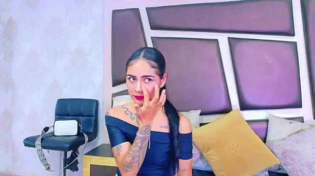 แชท XXX สดของ NicoleEsposito