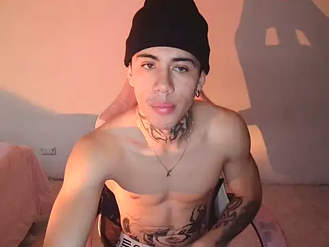 David_LongVibe Adlı Modelin Canlı XXX Sohbeti