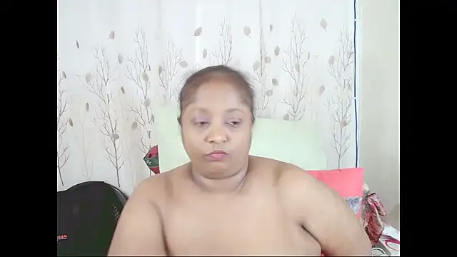 Chat XXX en directo de Indiantasha