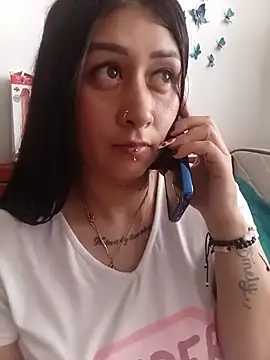 Chat XXX en directo de Beautiful_Lady90