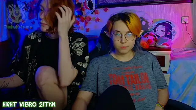 TrickyKitsune live XXX chat