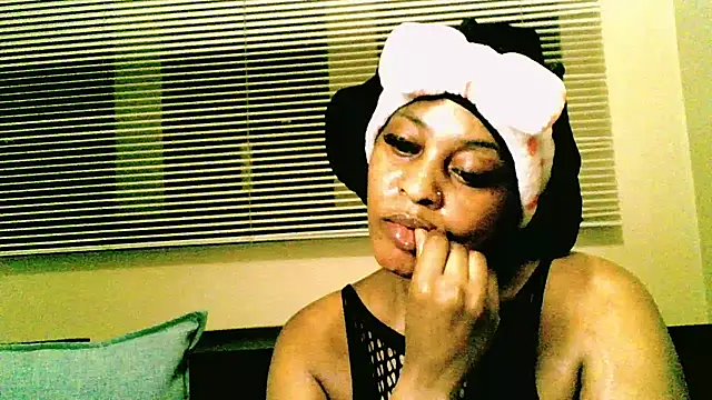 ORUOMA Live XXX-Chat