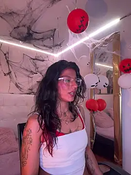 SamathaMay live XXX chat
