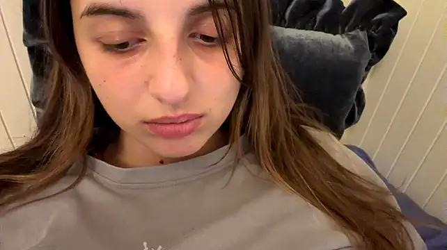 Chat XXX en directo de ActaedCottage