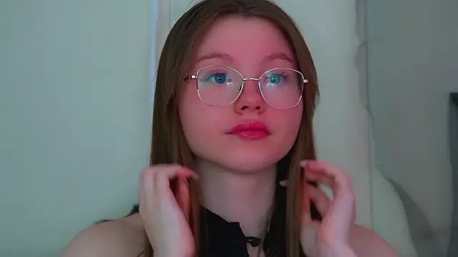 KeiraAsti's Live XXX Chat