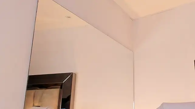 AriaVegaSoe Adlı Modelin Canlı XXX Sohbeti