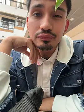 Živý XXX chat Mathias_vega
