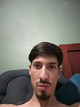 XXX chat uživo modela Bratid