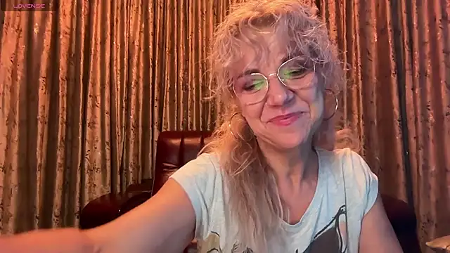 Chat +18 de AmaraNyx ao vivo
