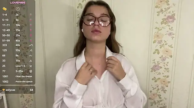 AshliKuhn live XXX chat