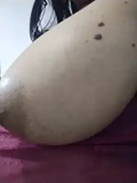 Chat +18 de tharu_sweet ao vivo
