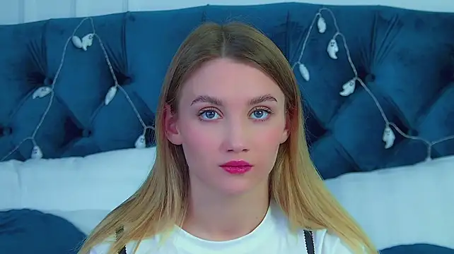 XXX chat uživo modela StacyEvances