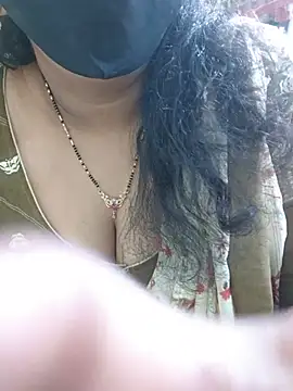 Chat XXX ao vivo de luci-queen