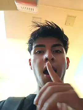 ZaneHoward Live XXX-Chat