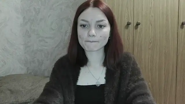 Chat +18 de Lola_SweetGlow ao vivo